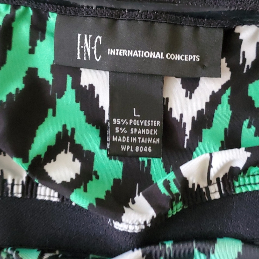 Large Green INC Backless Top - Picture 2 of 3